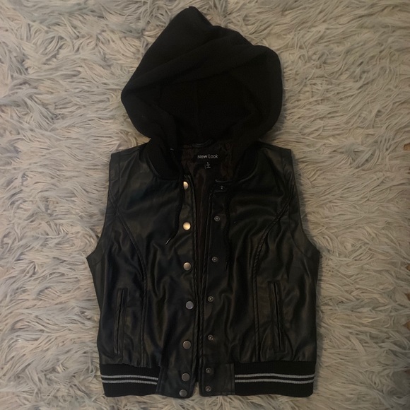 💕Faux Leather Vest - Picture 1 of 3